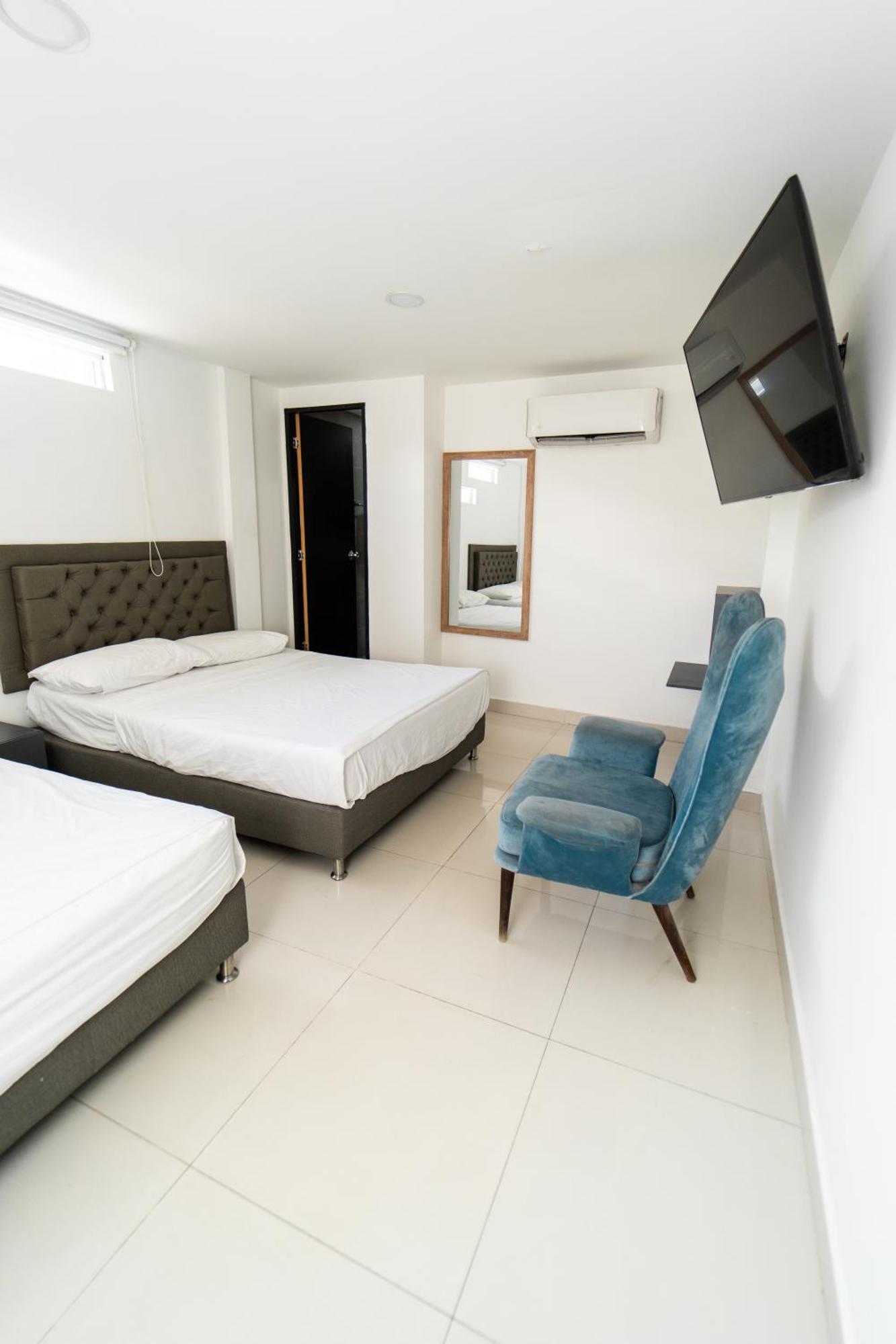79 Hotel Μεντεγίν Εξωτερικό φωτογραφία