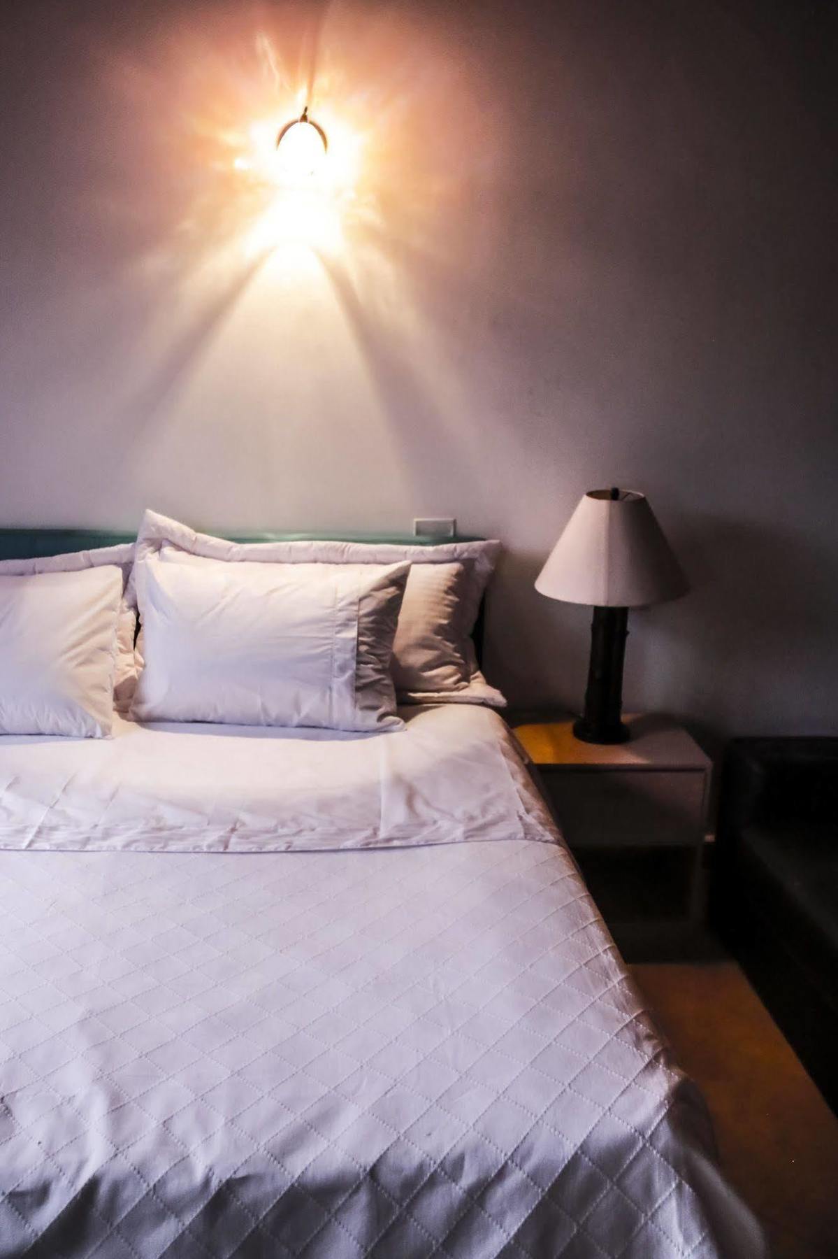 79 Hotel Μεντεγίν Εξωτερικό φωτογραφία